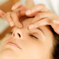 Massage du visage tui na "cent esprits"